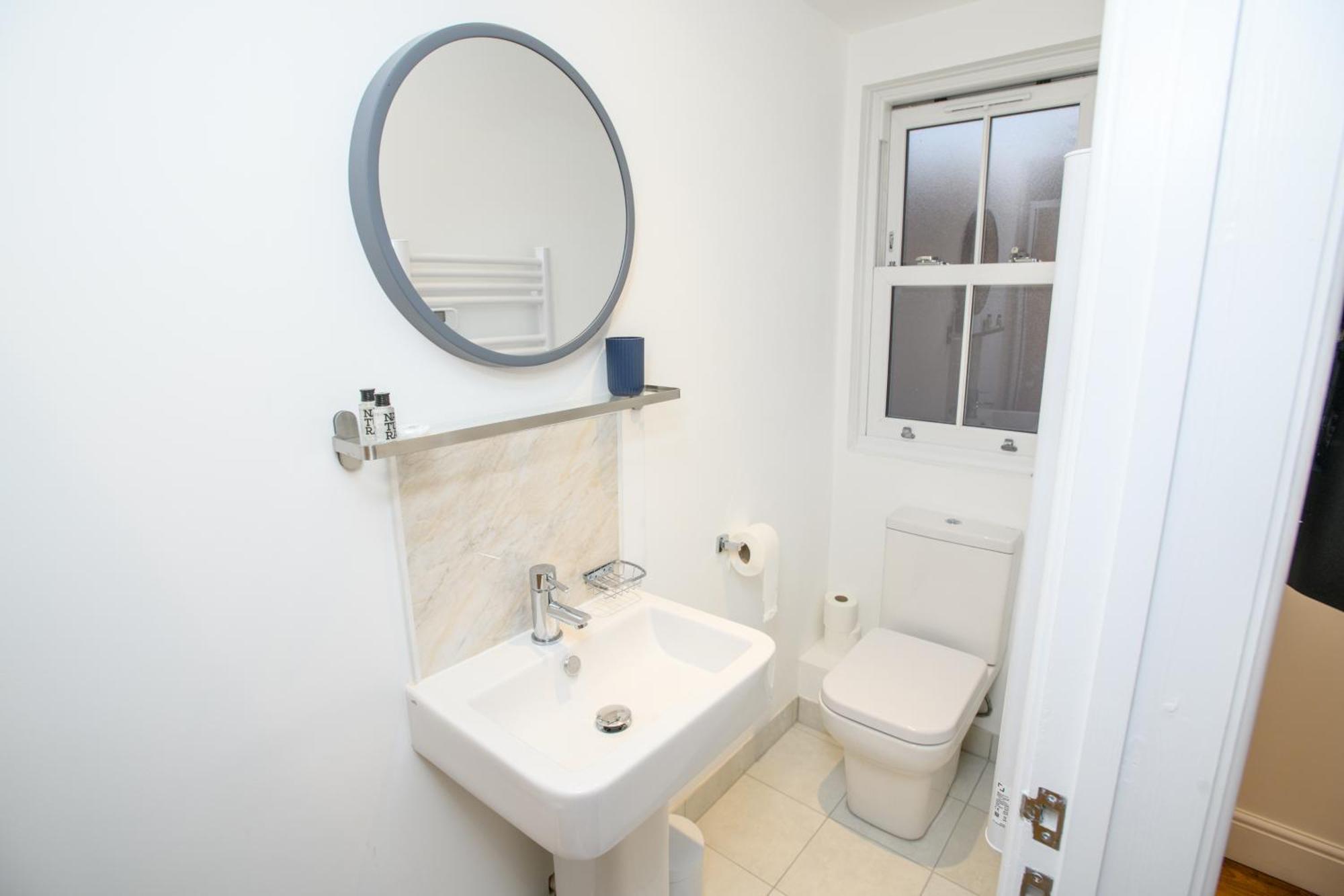 Tavmar Accommodation Lincoln Esterno foto