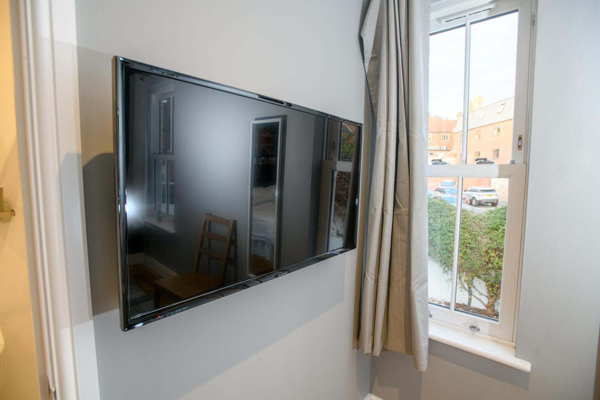 Tavmar Accommodation Lincoln Esterno foto