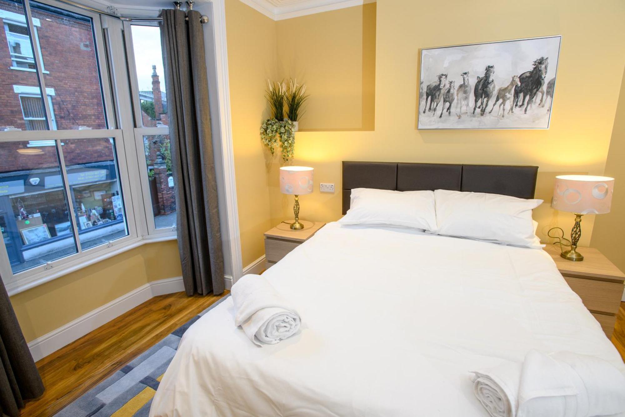 Tavmar Accommodation Lincoln Esterno foto