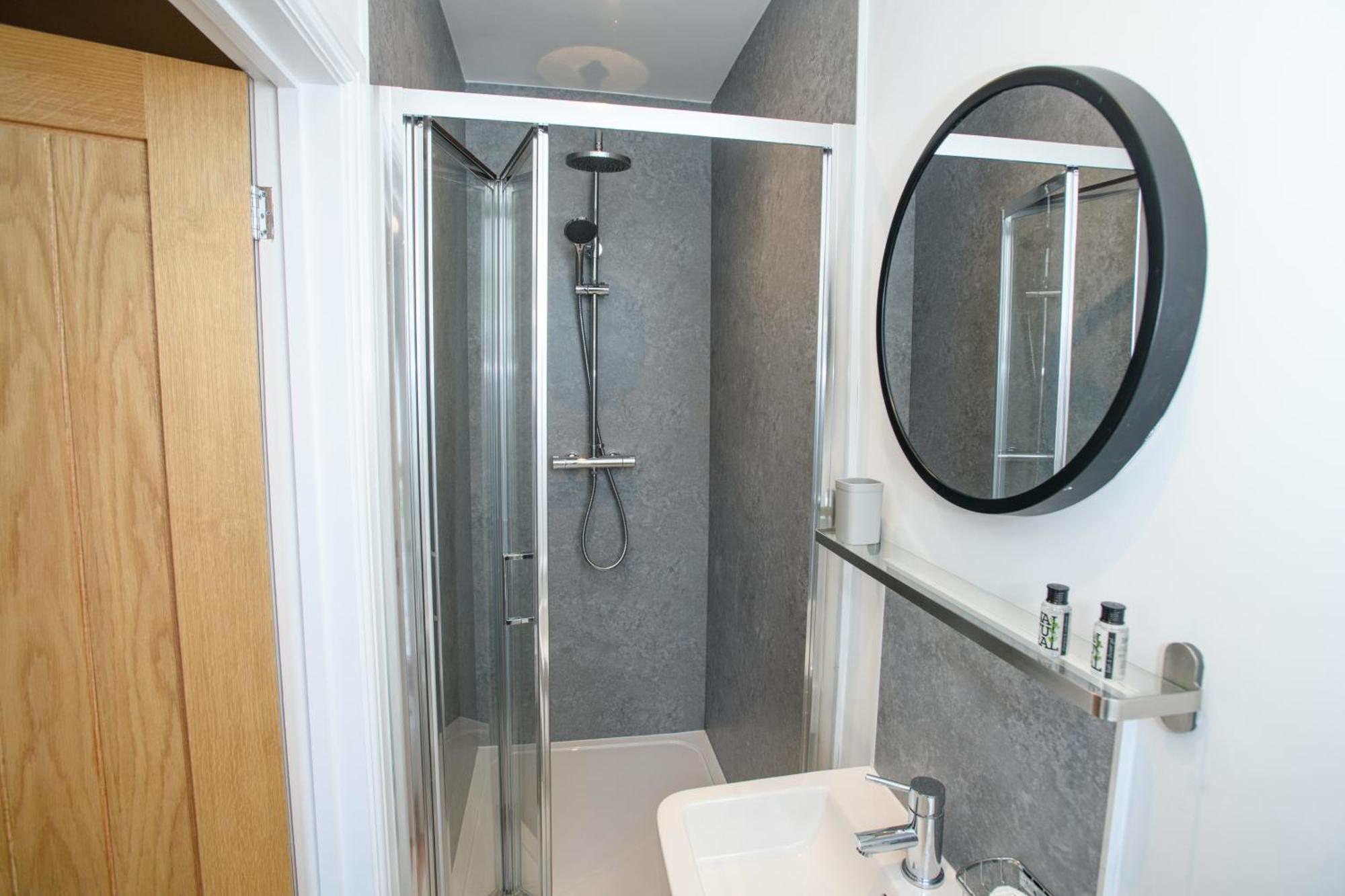 Tavmar Accommodation Lincoln Esterno foto
