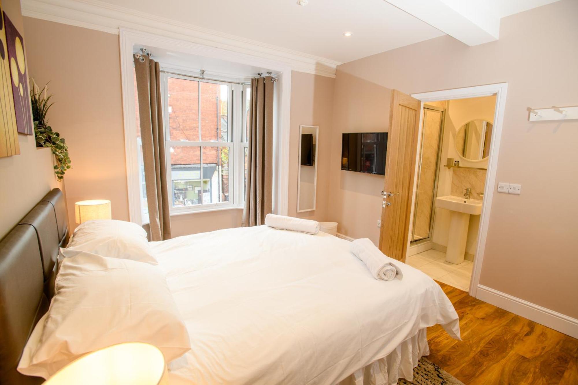 Tavmar Accommodation Lincoln Esterno foto