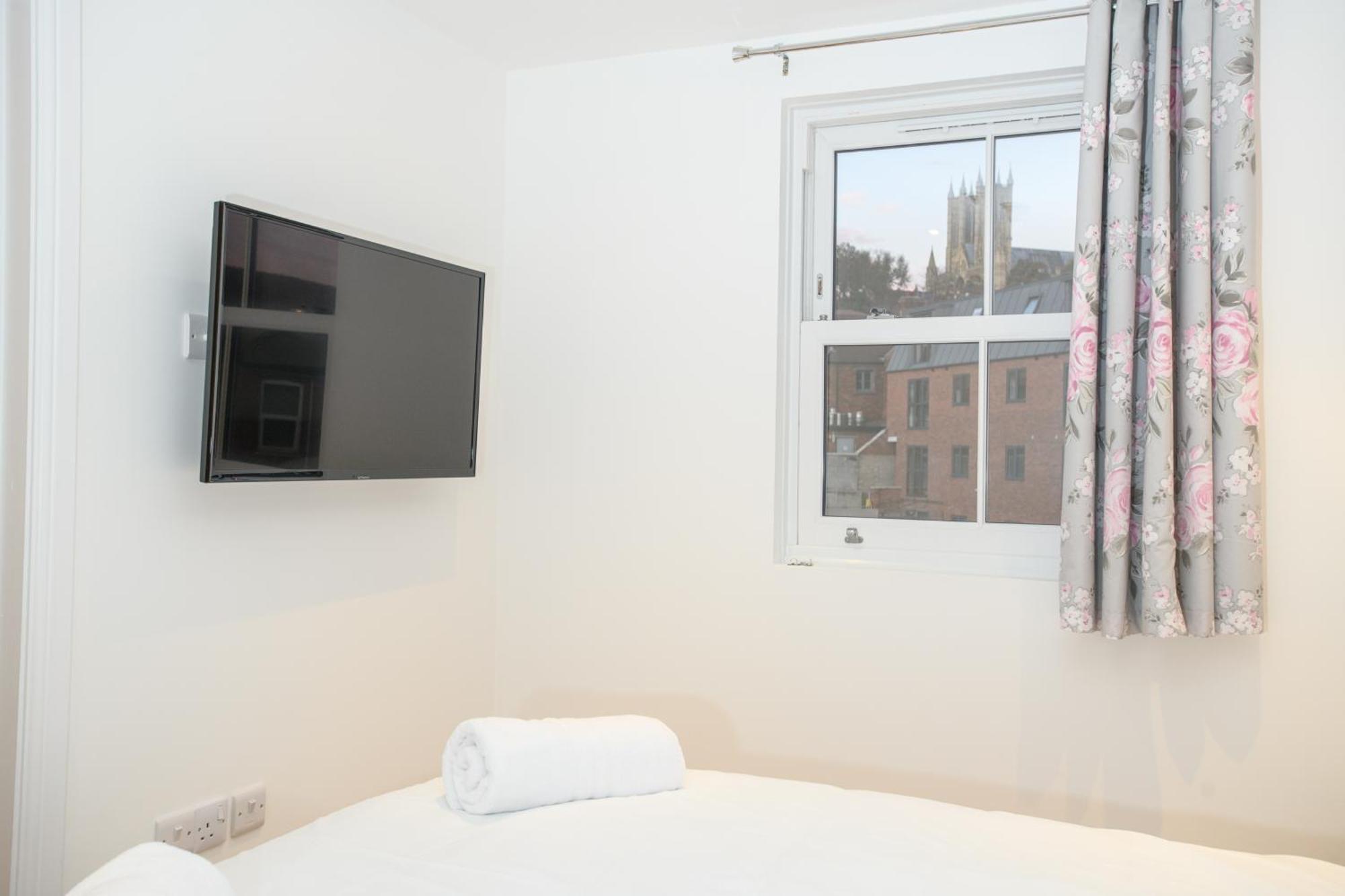 Tavmar Accommodation Lincoln Esterno foto